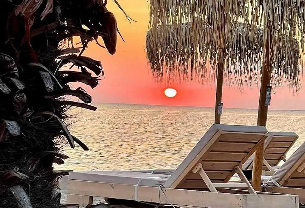 Δωμάτια Με Θέα/Domatia Me Thea Nea Irakleia Lägenhet